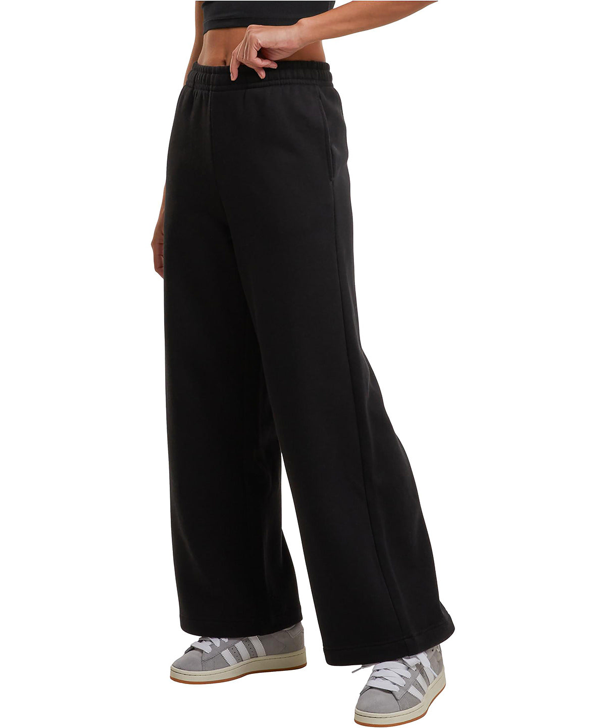 Women’s wide-leg sweatpants