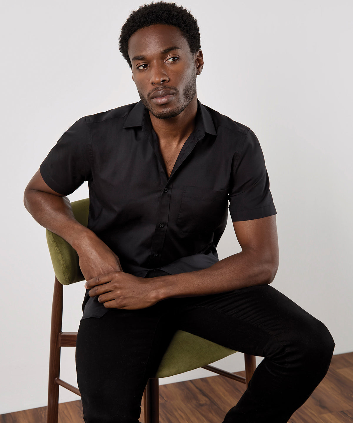 Poplin shirt short-sleeved (tailored fit)