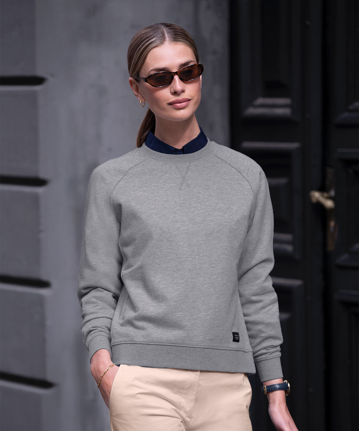 Women’s Georgetown – timeless luxury crew neck